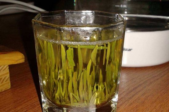 冷泡茶用什么茶葉最好，什么樣的茶適合冷泡？