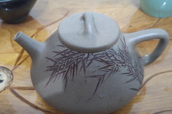 沖泡肉桂用紫砂壺還是蓋碗，武夷巖茶肉桂可以用紫砂壺沖泡嗎？