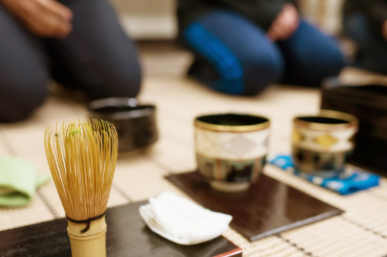 女人喝茶要行扣茶禮嗎，叩茶禮女士能用嗎？