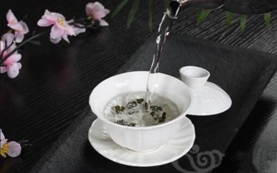 三才蓋碗的正確拿法，三才蓋碗抓碗法圖解