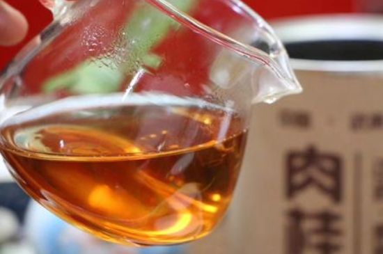 女人喝肉桂紅茶有什么好處，肉桂加紅茶的功效與作用