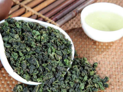 鐵觀音的泡法，水溫100°C最佳第一泡不能喝