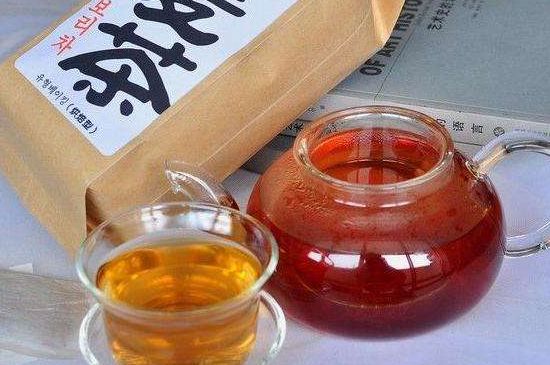 飯店喝的聞起很香的茶，餐館里的蕎麥茶還是大麥茶？