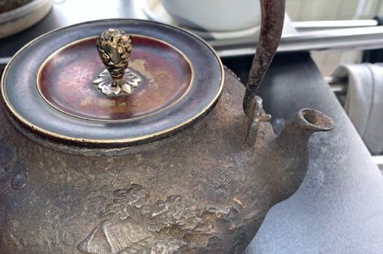 國(guó)產(chǎn)鐵壺危害，便宜鐵壺有毒嗎