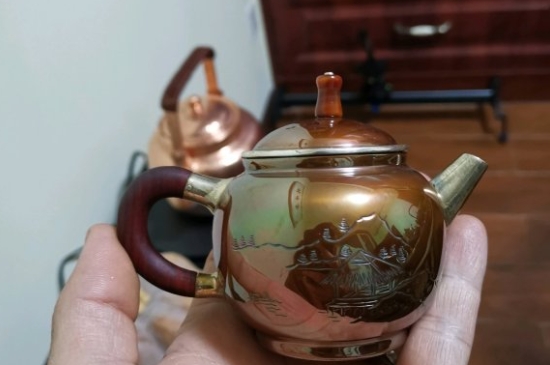 常見(jiàn)的七大材質(zhì)的茶具優(yōu)缺點(diǎn)，用什么材質(zhì)的茶具泡茶最好？