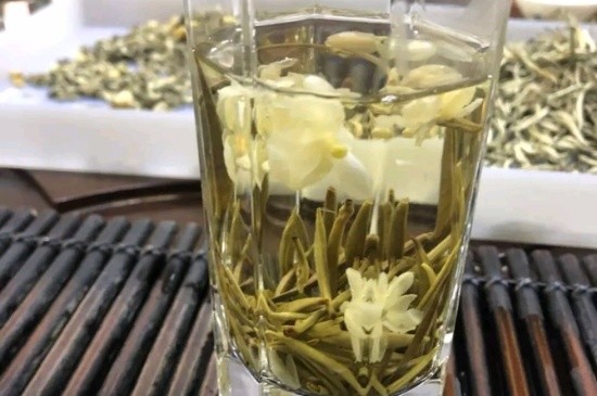茉莉花花茶能煮嗎，喝茉莉花茶適合煮好還是泡好？