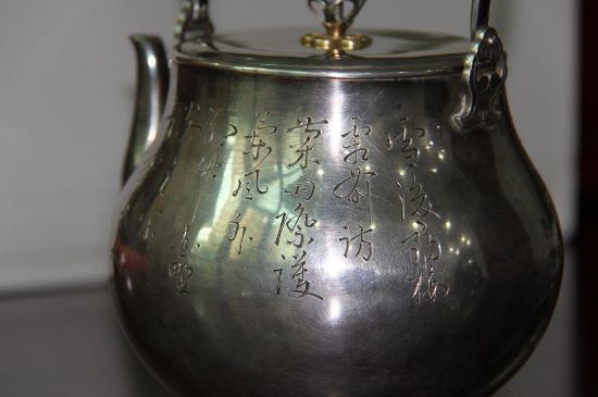 銀壺泡茶后為什么會(huì)變黑，銀壺內(nèi)膽發(fā)黑怎么辦