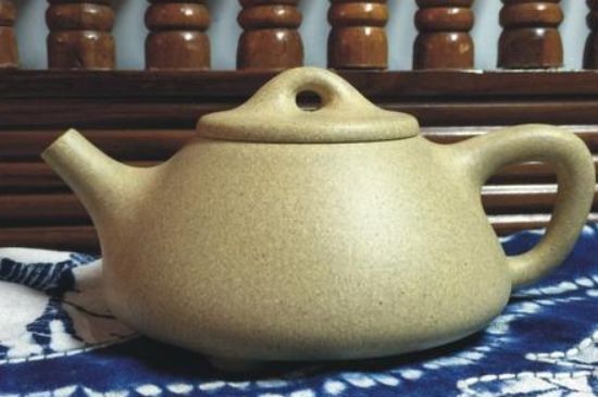本山綠泥怎么分辨真假，真正的本山綠泥紫砂壺怎么鑒別？