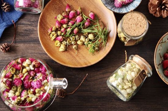 茉莉花和什么在一起喝好，茉莉花喝什么茶搭配？