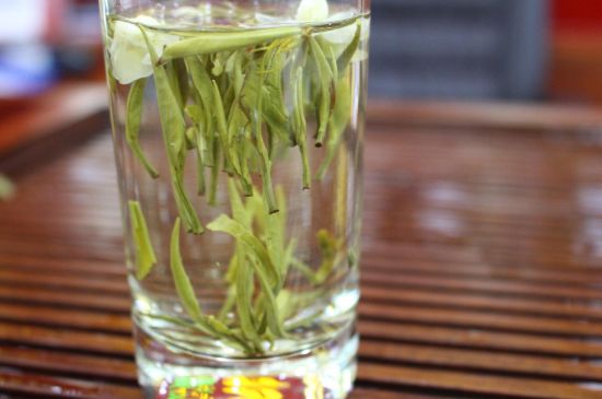 茉莉銀針屬于什么茶，茉莉銀針適合什么人喝？