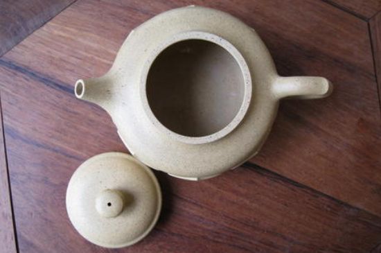 本山綠泥怎么分辨真假，真正的本山綠泥紫砂壺怎么鑒別？