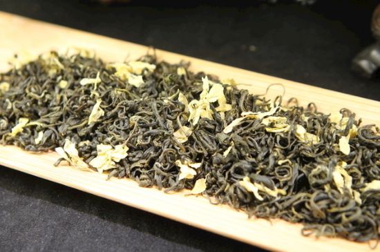炒花飄雪是什么茶，花茶炒花是什么意思