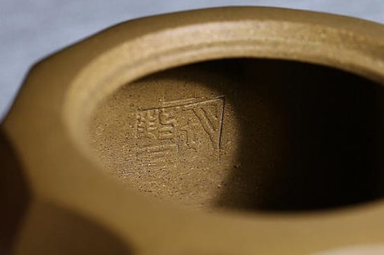 紫砂壺密密麻麻黑點，布滿了很多小黑點的紫砂好嗎