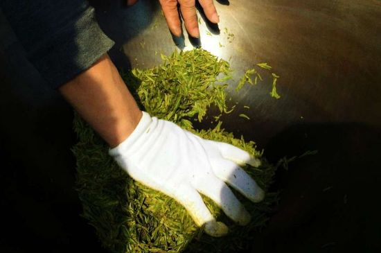 茶葉怎么炒制才香，怎樣炒茶葉更香？