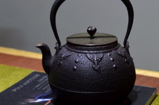日本新鐵壺多少錢一個(gè)，如何選購鐵壺