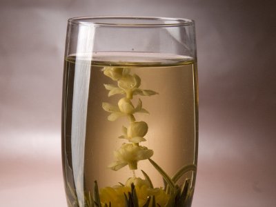 女孩喝茉莉茶的好處，茉莉花茶女生喝好嗎？