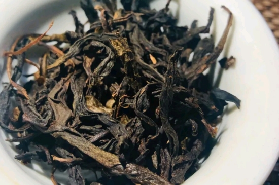 長期喝巖茶會上火嗎？巖茶這樣喝了容易上火！