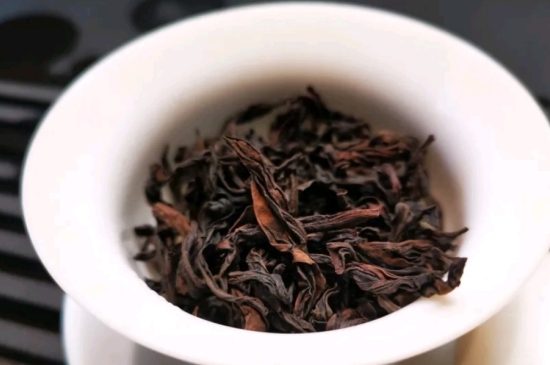 長期喝巖茶會上火嗎？巖茶這樣喝了容易上火！