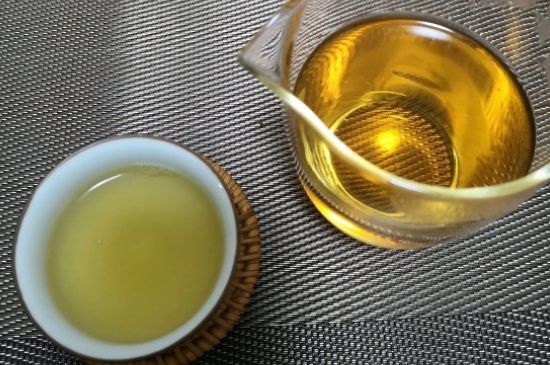 7年壽眉和2年白牡丹哪個(gè)好，老白茶壽眉與白牡丹的口感區(qū)別