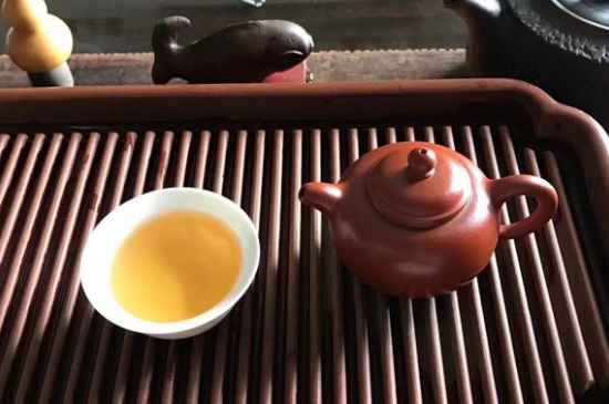 正山小種適合女人喝嗎，女人經(jīng)常喝正山小種茶好嗎