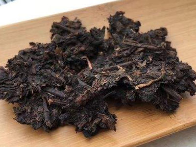 黑茶的功效與作用，長(zhǎng)期喝黑茶有什么功效？