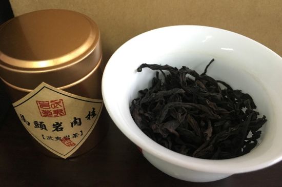 拼配的馬頭巖肉桂，還配叫馬肉嗎？請叫它“馬頭巖大紅袍”