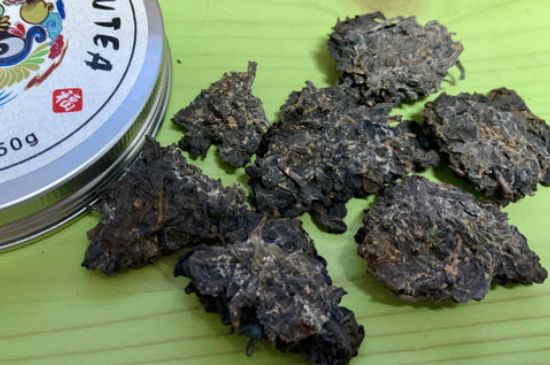 怎么知道涇渭茯茶是否變質(zhì)，茯磚茶金花和發(fā)霉的區(qū)別