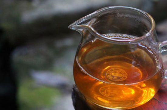 肉桂茶和大紅袍哪個(gè)貴，武夷山肉桂與大紅袍的價(jià)格比較