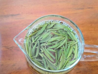 竹葉青和毛尖的區(qū)別，竹葉青和信陽毛尖哪個好？