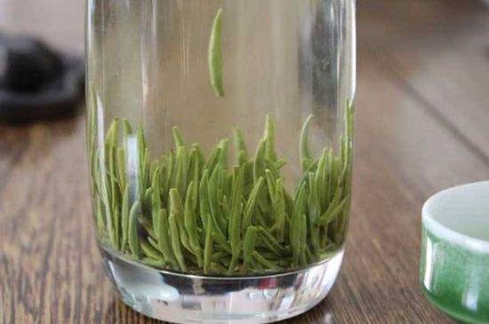 竹葉青和毛尖的區(qū)別，毛尖和竹葉青怎么分辨？