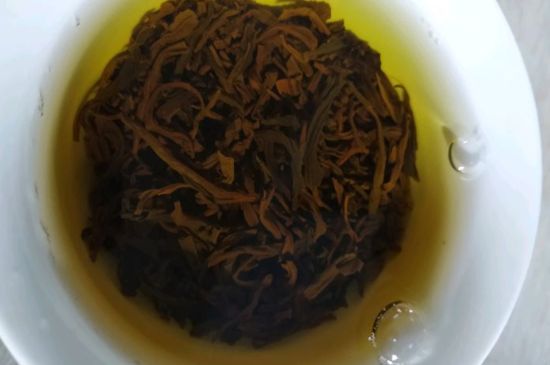 正山小種很細(xì)還很黑亮，正山小種越細(xì)越好嗎