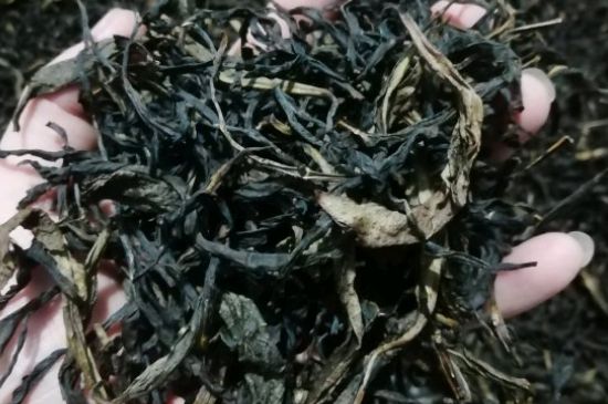 蜜蘭香好還是鴨屎香好，鳳凰單叢茶蜜蘭香和鴨屎香特點(diǎn)有哪些？