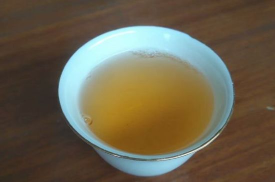 黑茶排濕毒的身體表現(xiàn)，喝黑茶排毒反應癥狀