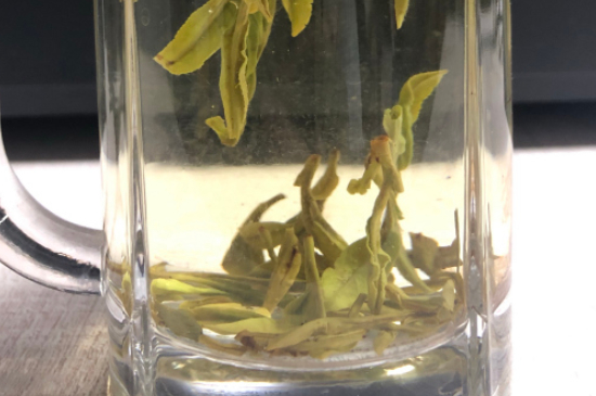 西湖龍井茶頭采和二采區(qū)別，明前龍井一采和二采什么味道？