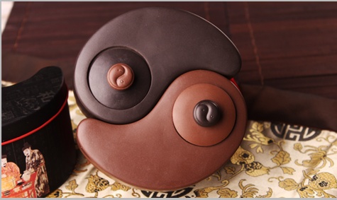 太極陰陽紫砂壺，創(chuàng)意格紫砂壺